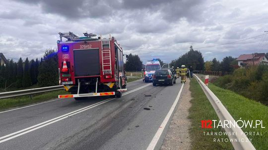 Zderzenie dwóch samochodów na trasie z Żabna do Tarnowa