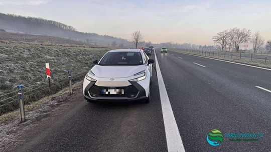 Zderzenie forda i toyoty na obwodnicy Tarnowa. Jedna osoba w szpitalu Zderzenie forda i toyoty na obwodnicy Tarnowa. Jedna osoba w szpitalu