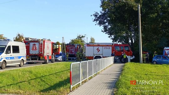 Zderzenie samochodu z motocyklem w Łęgu Tarnowskim. Motocyklista trafił do szpitala