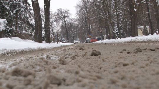 Zima w Tarnowie i powiecie tarnowskim. Sprawdzamy, czy podmioty odpowiedzialne za utrzymanie bezpieczeństwa są w ciągłej gotowości