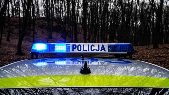 Zjeżdżał z pasa ruchu pod wpływem narkotyków. 22-latek bez uprawnień i OC