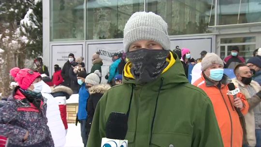 „Zostaliśmy zostawieni sami sobie”. Protest przedsiębiorców w Krynicy-Zdrój