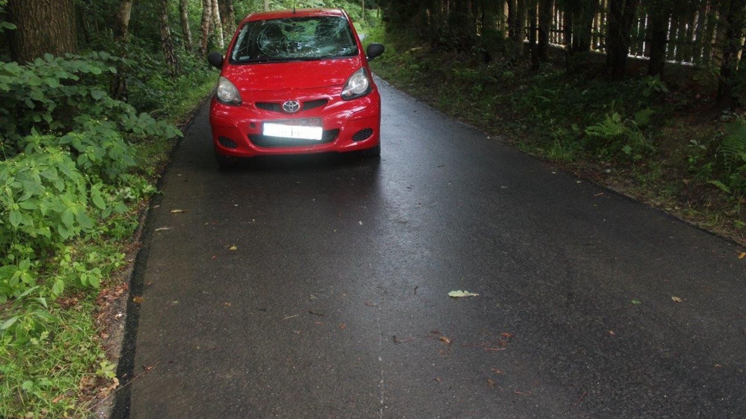 12-latek trafił do szpitala po zderzeniu hulajnogi elektrycznej z samochodem