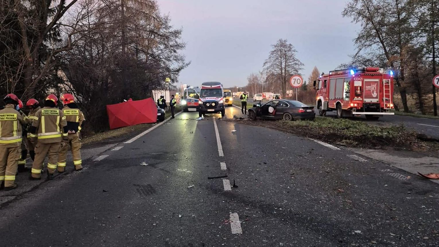 21-latek z bmw sprawcą śmiertelnego wypadku. Na miejscy lądował śmigłowiec LPR