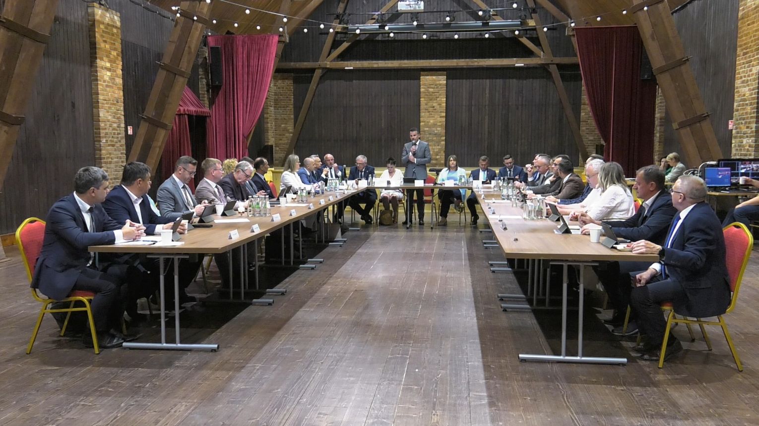 Absolutorium i wotum zaufania dla Zarządu Powiatu Tarnowskiego