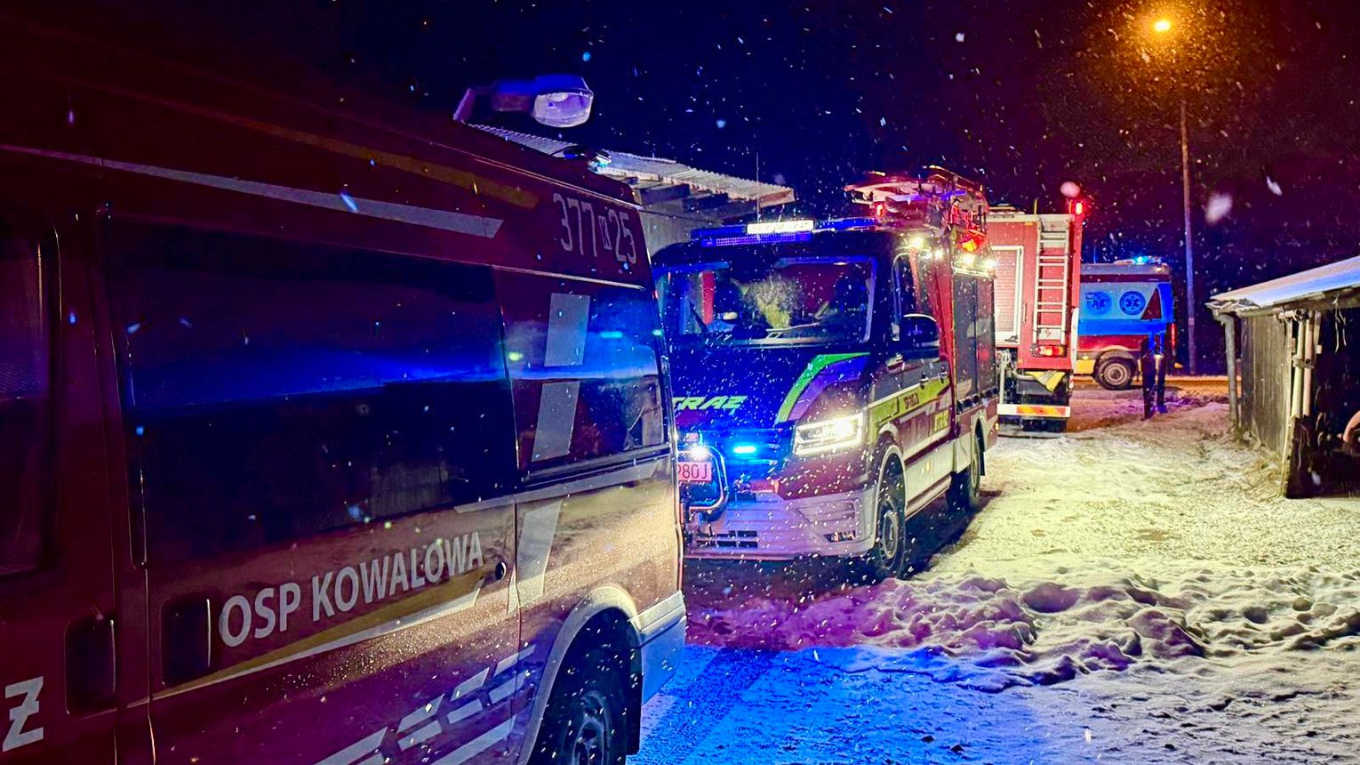 Akcja służb w Kowalowej. Ruszyli z pomocą mężczyźnie!