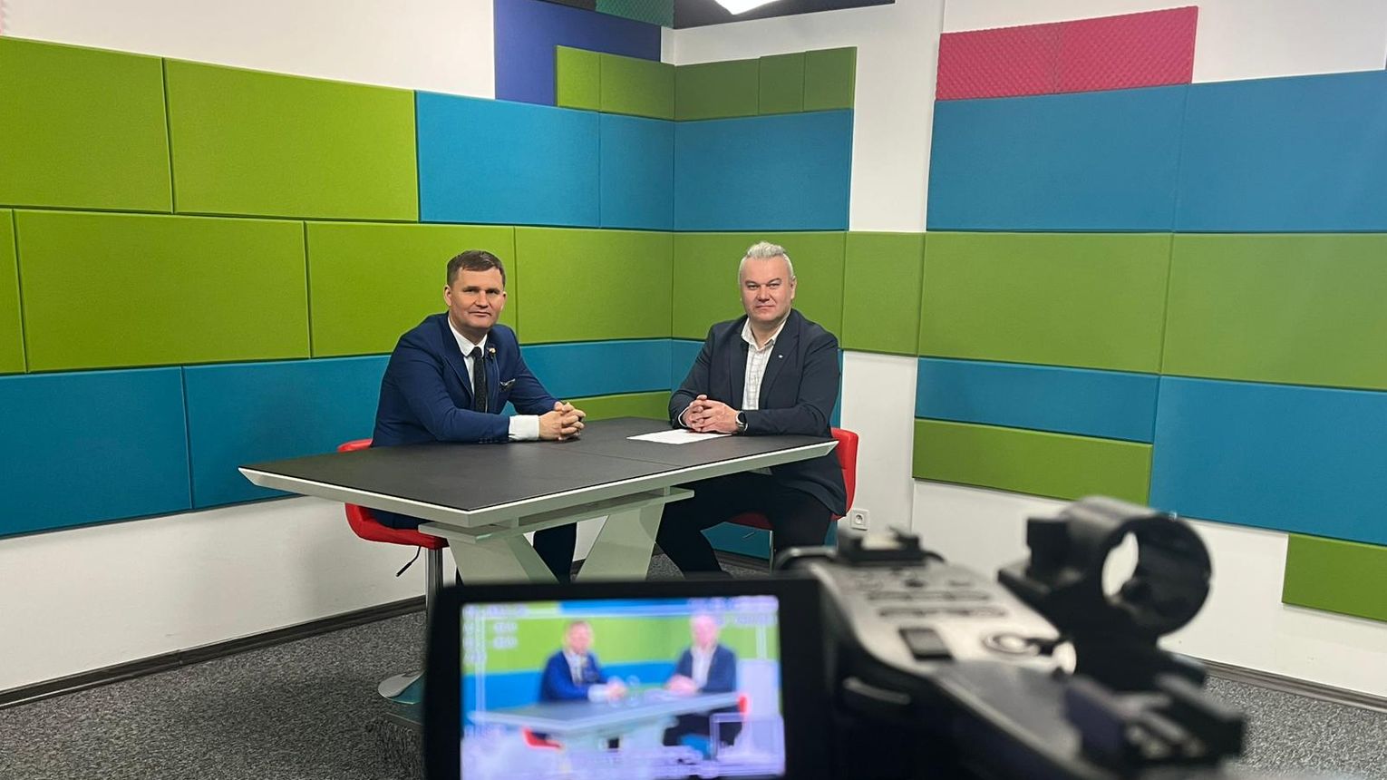 Algorytmy Googla i Meta wyzwaniem dla firm. Janusz Wala o rozwiązaniach na stronach www