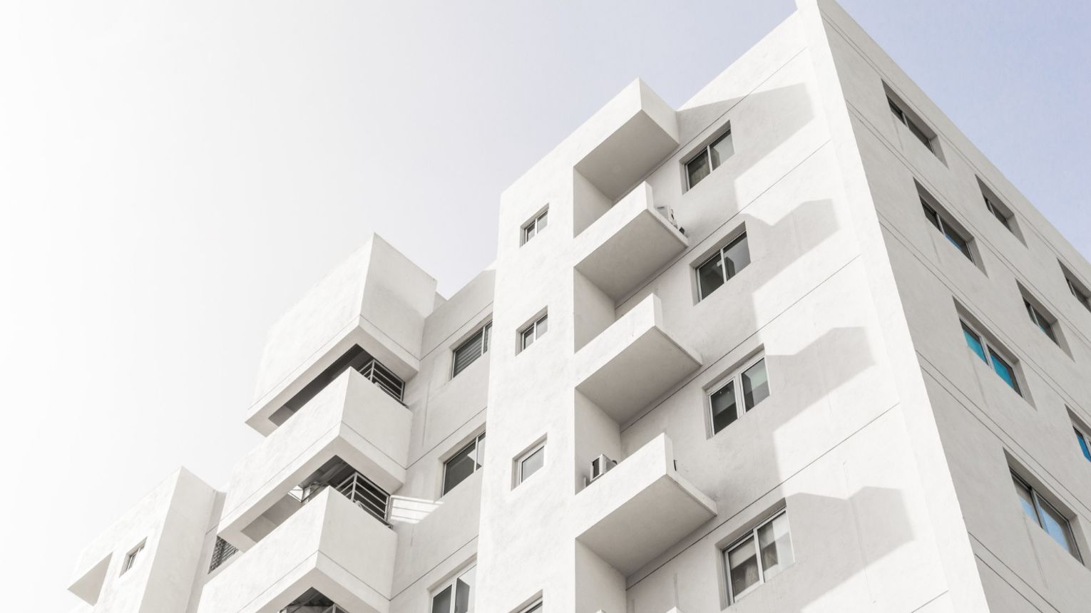 Apartament na Costa del Sol – jak wybrać lokalizację i standard?