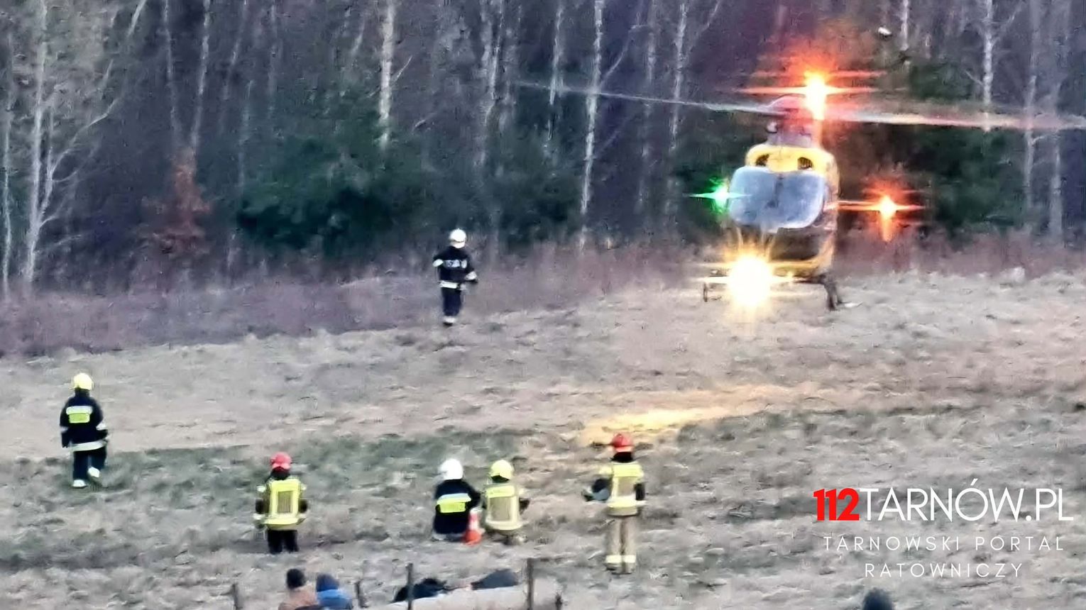 Czermna: Dramatyczny wypadek w lesie. 10-latek przetransportowany śmigłowcem LPR