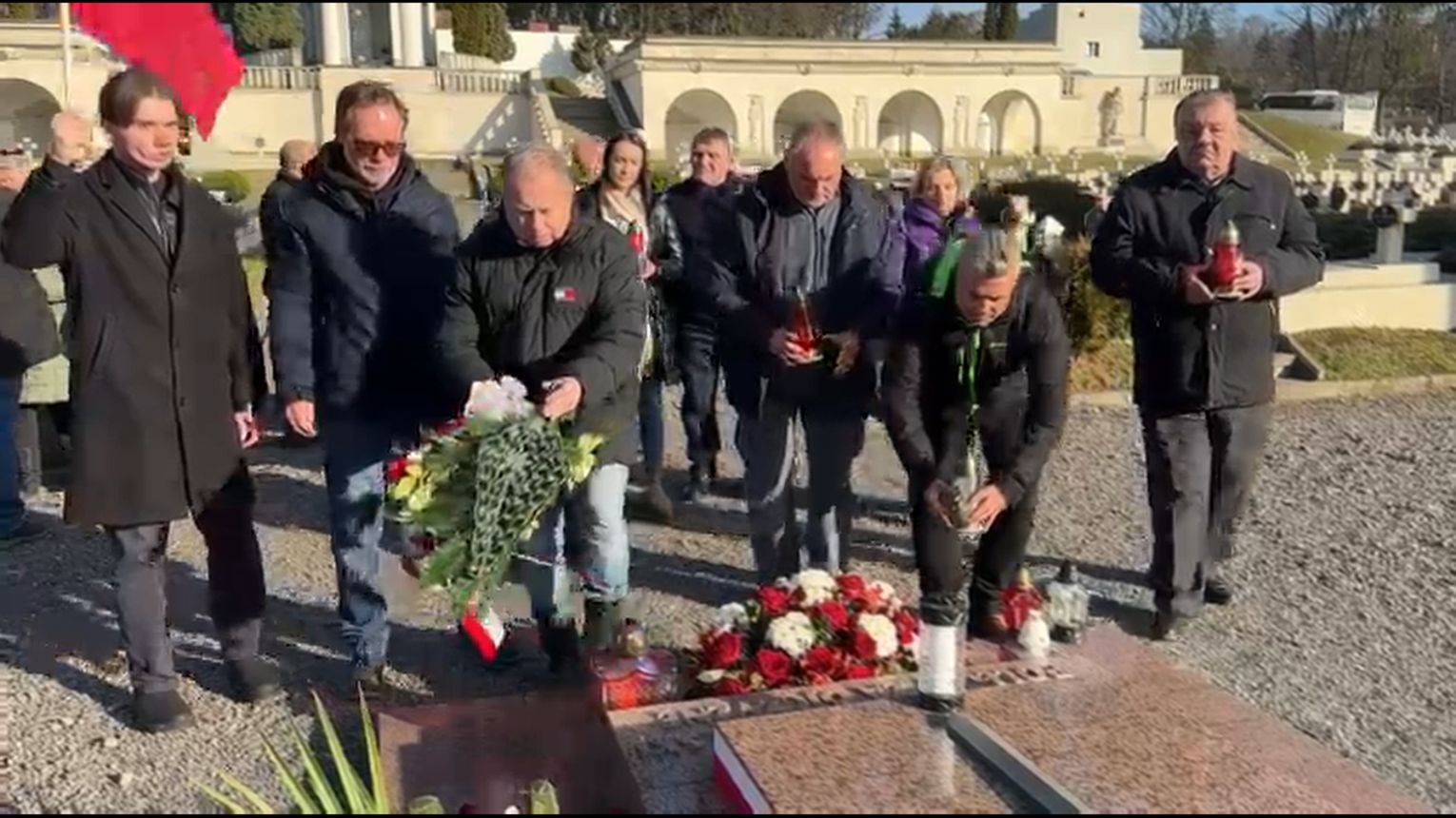 Delegacja z Tarnowa odwiedziła groby poległych za Polskę w zachodniej Ukrainie