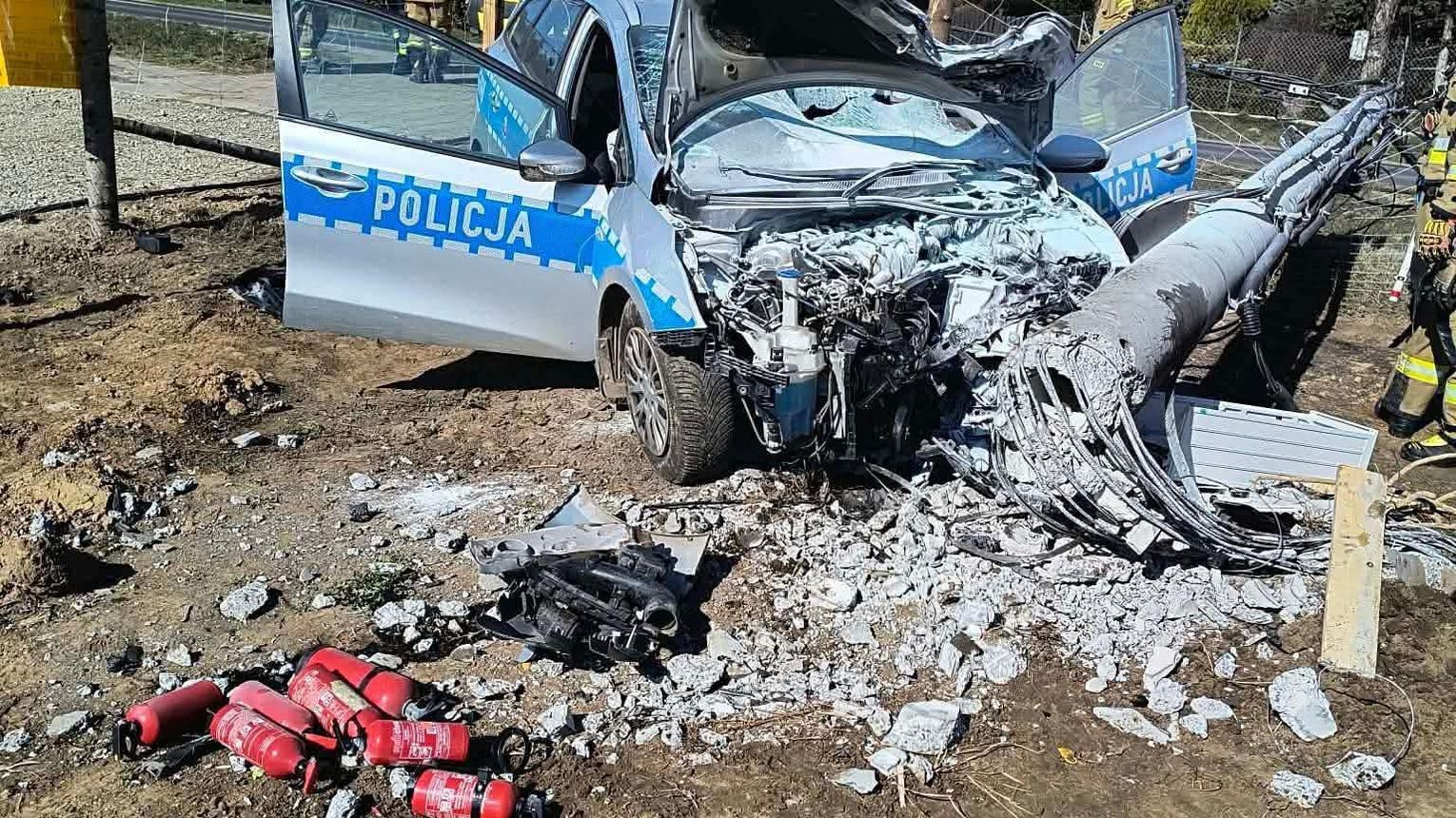 Dwóch policjantów w szpitalu po wypadku w Małopolsce