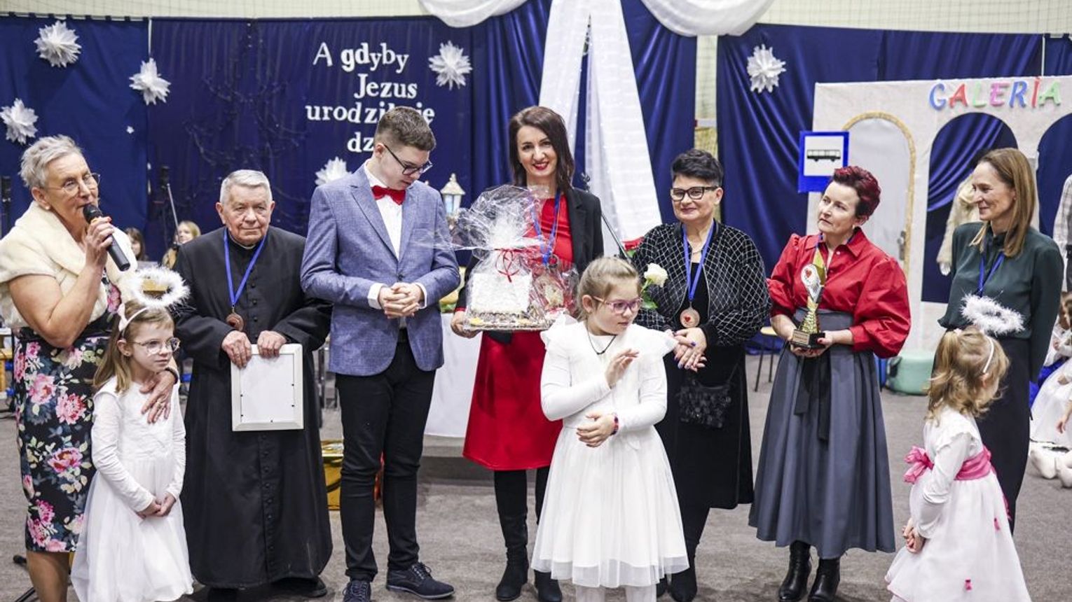 „Gdyby Jezus przyszedł dziś..”. Jasełka w Olszynach