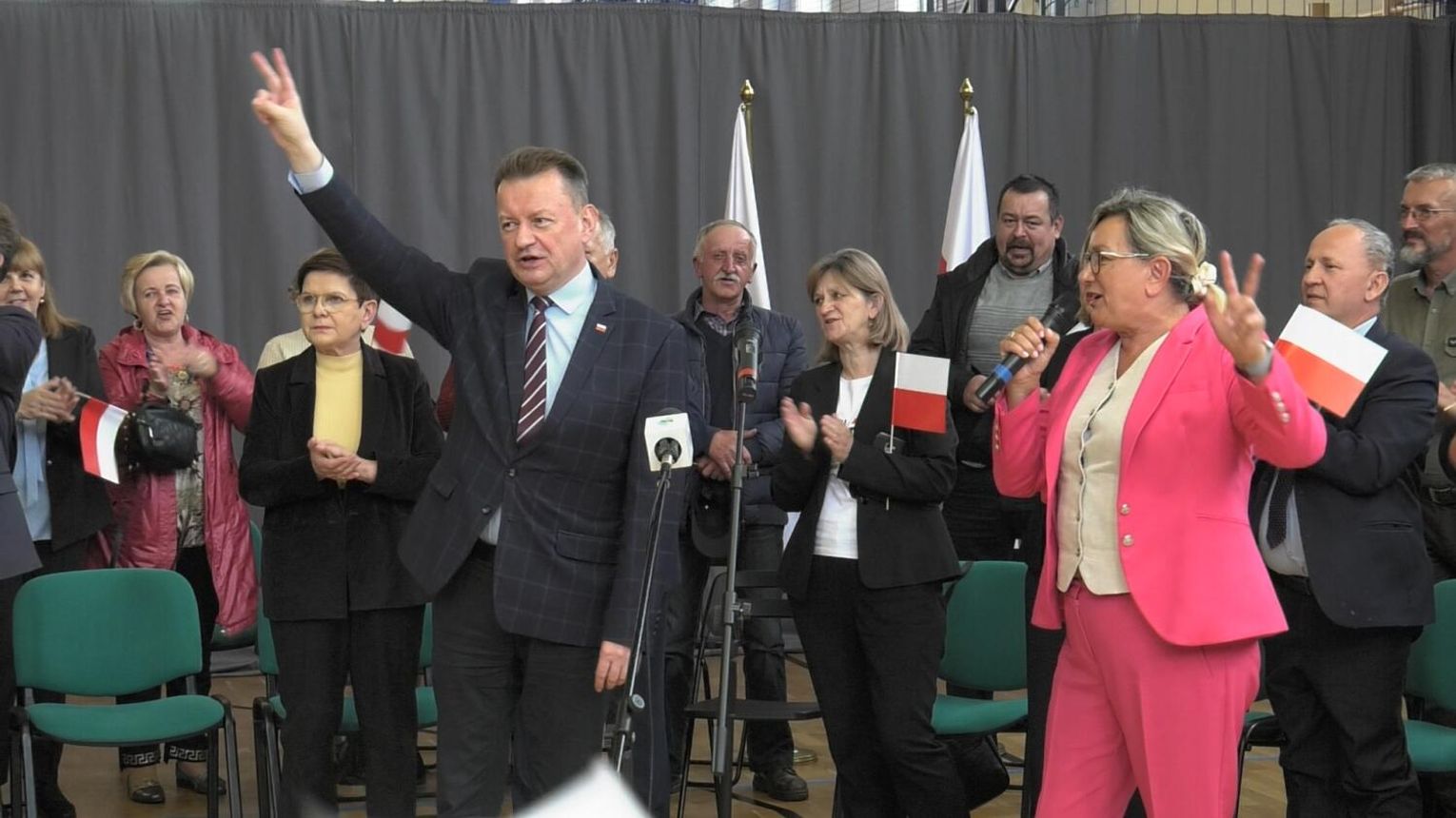 Mariusz Błaszczak w Dębnie zachęcał do głosowania na Nawrockiego