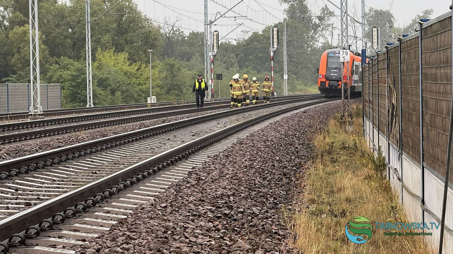 Mężczyzna potrącony przez pociąg w Tarnowie trafił do szpitala