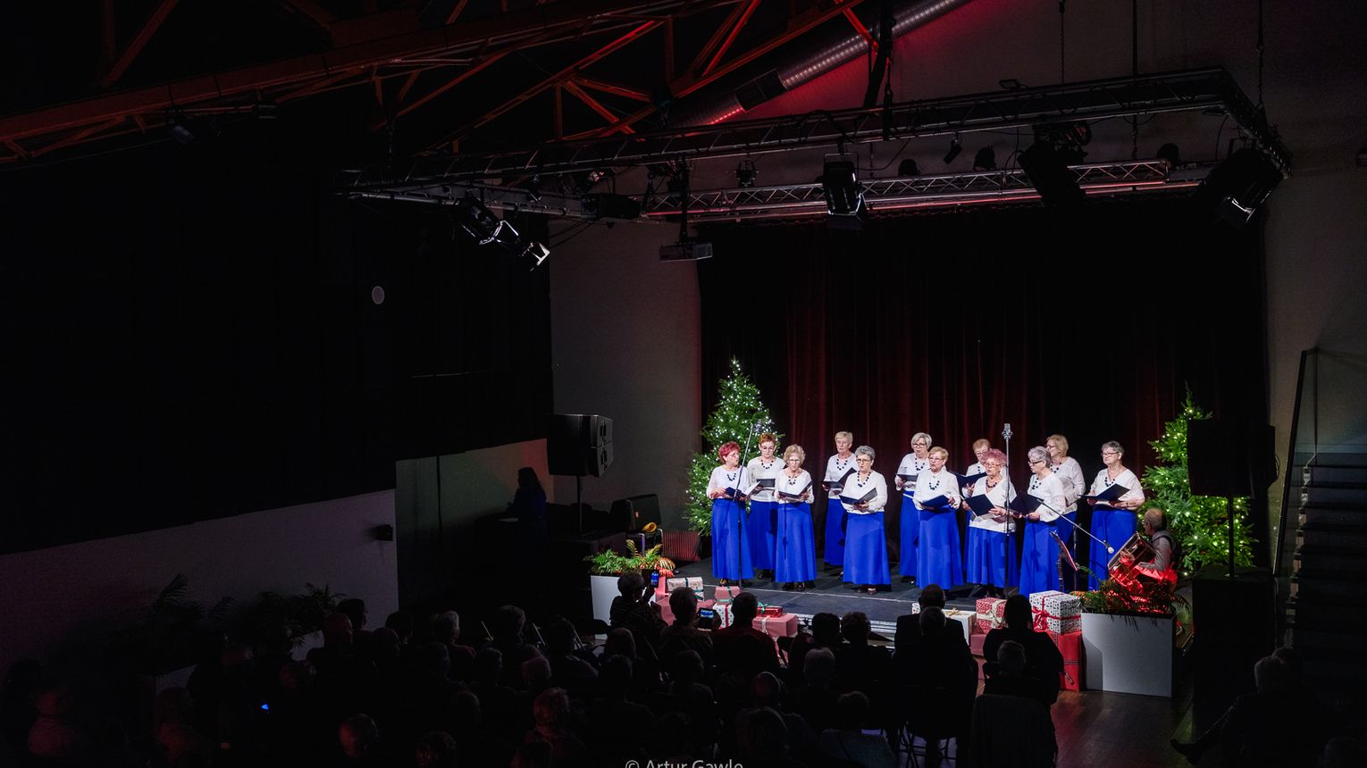 Międzypokoleniowe kolędowanie w Centrum Sztuki Mościce