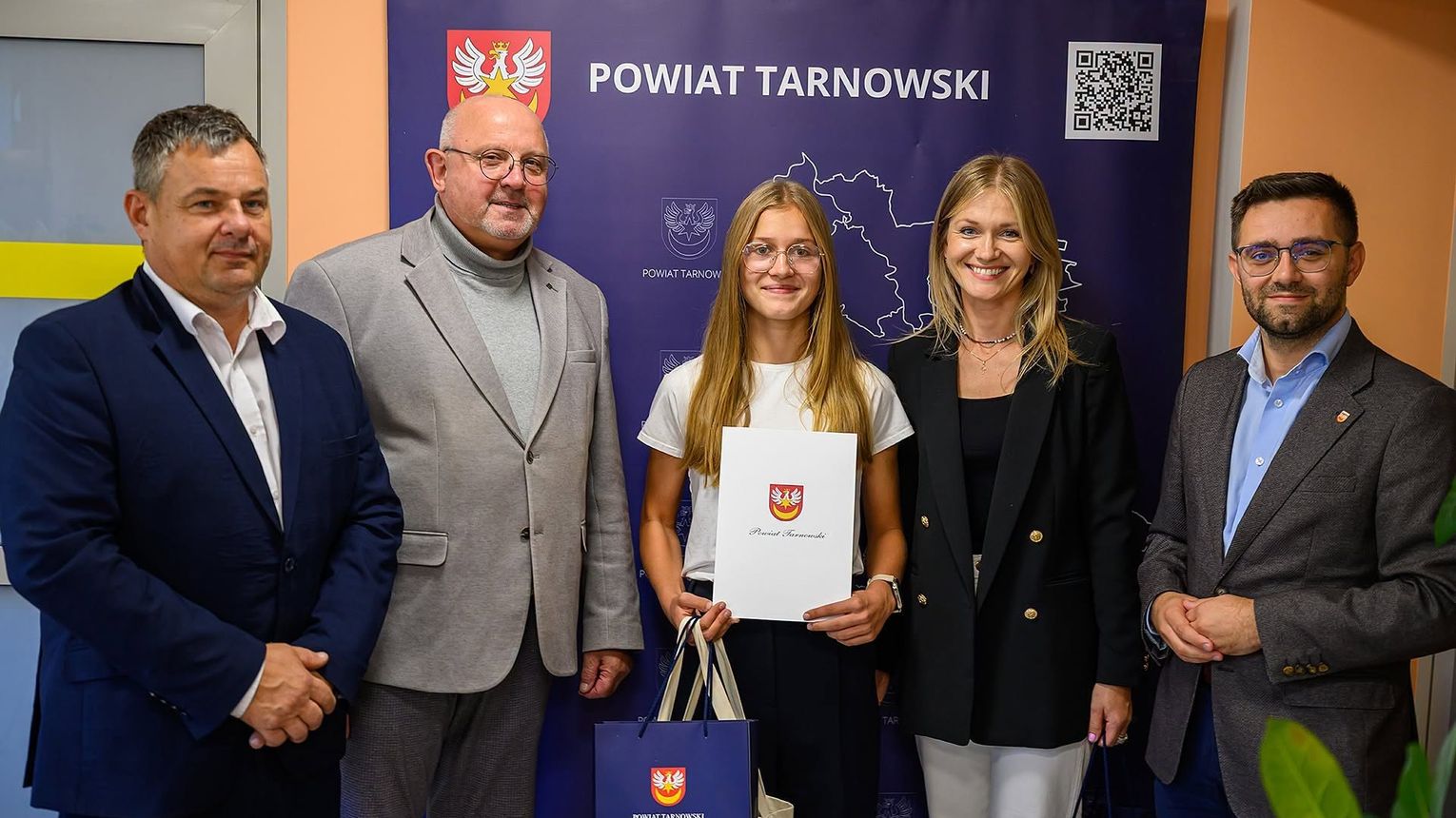 Młoda piłkarka z gminy Tuchów uhonorowana za sportowe sukcesy