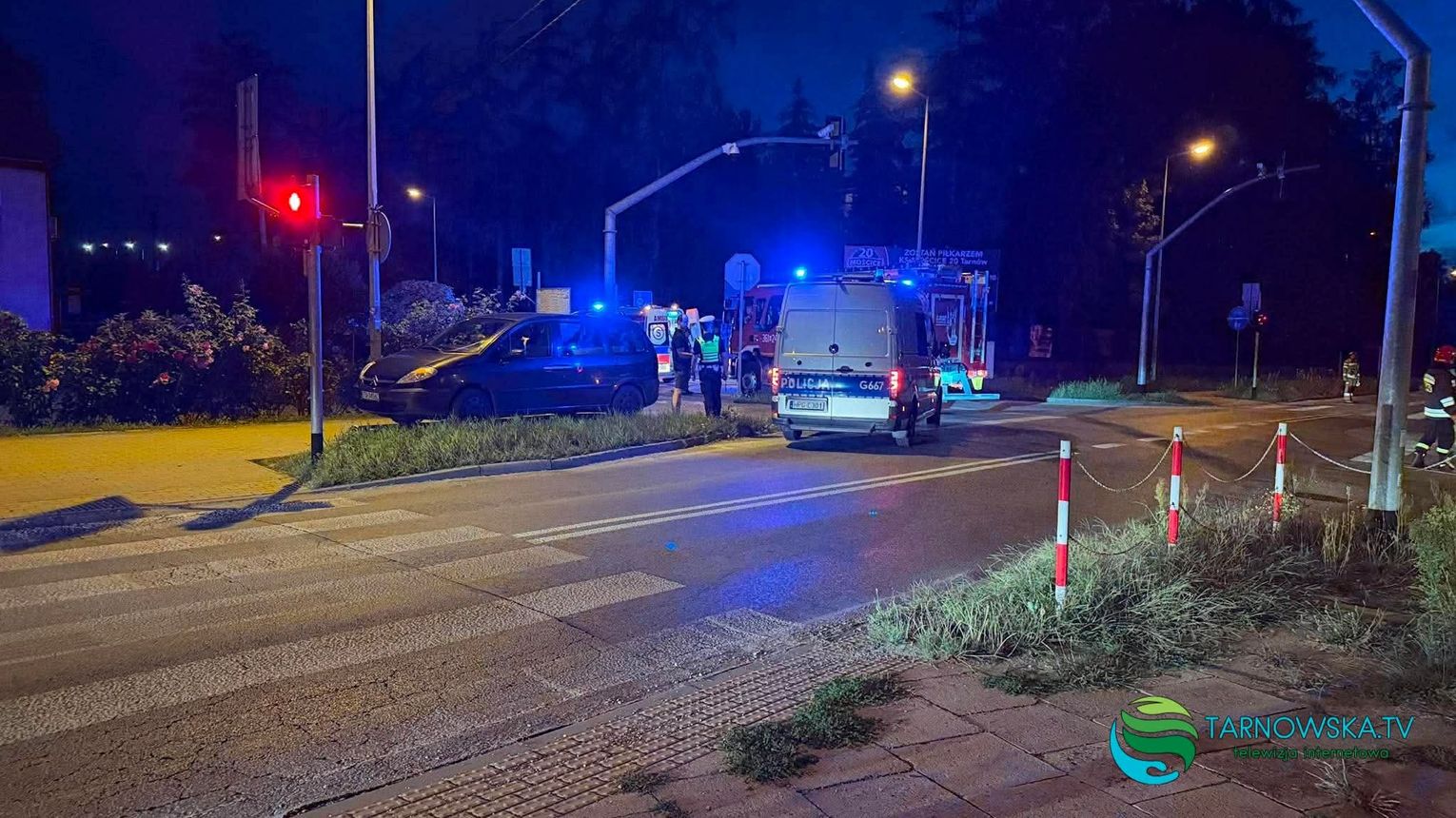 Motocyklista trafił do szpitala po zdarzeniu na ul. Zbylitowskiej. Wcześniej próbował ominąć rowerzystkę