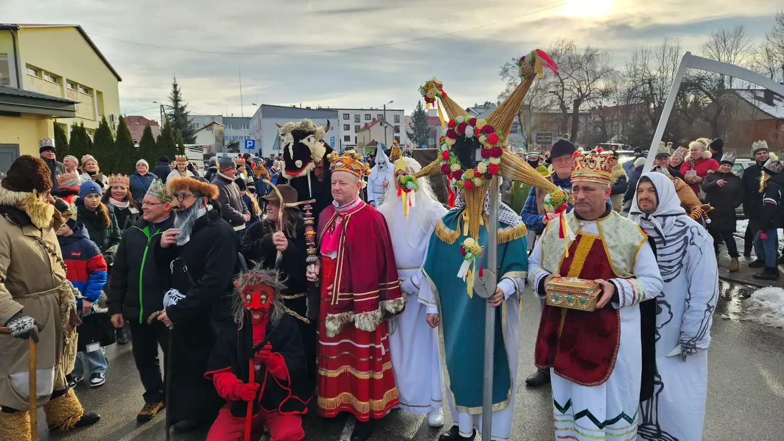 Orszak Trzech Króli przeszedł ulicami Dąbrowy Tarnowskiej