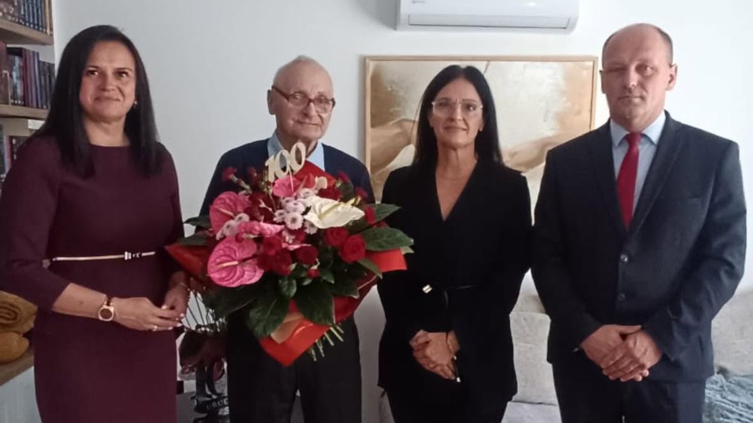 Pan Stanisław Szczepanik z Jastrzębi świętuje 100. urodziny