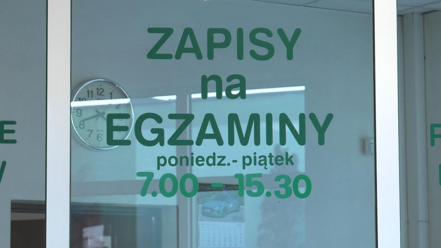 Pierwsi 17-latkowie zdali egzamin teoretyczny na prawo jazdy w regionie tarnowskim