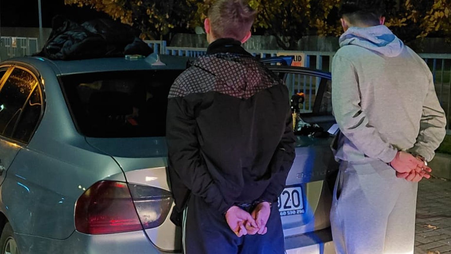 Policjanci z Tarnowa zatrzymali pojazd marki BMW. Szokujące odkrycie w bagażniku!