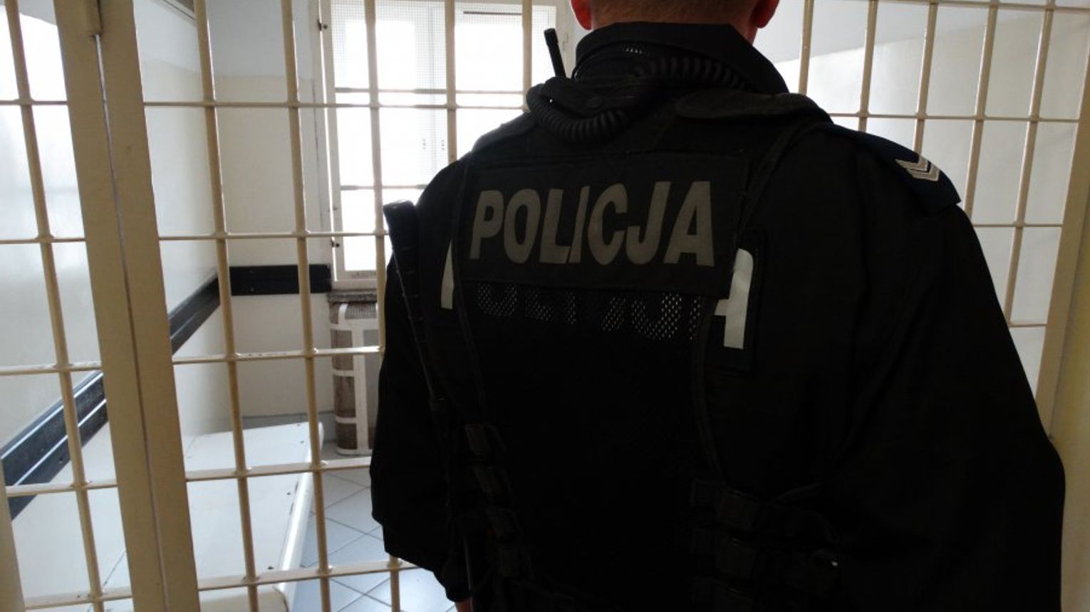 Policjanci zatrzymali na gorącym uczynku włamywaczy do piwnicy