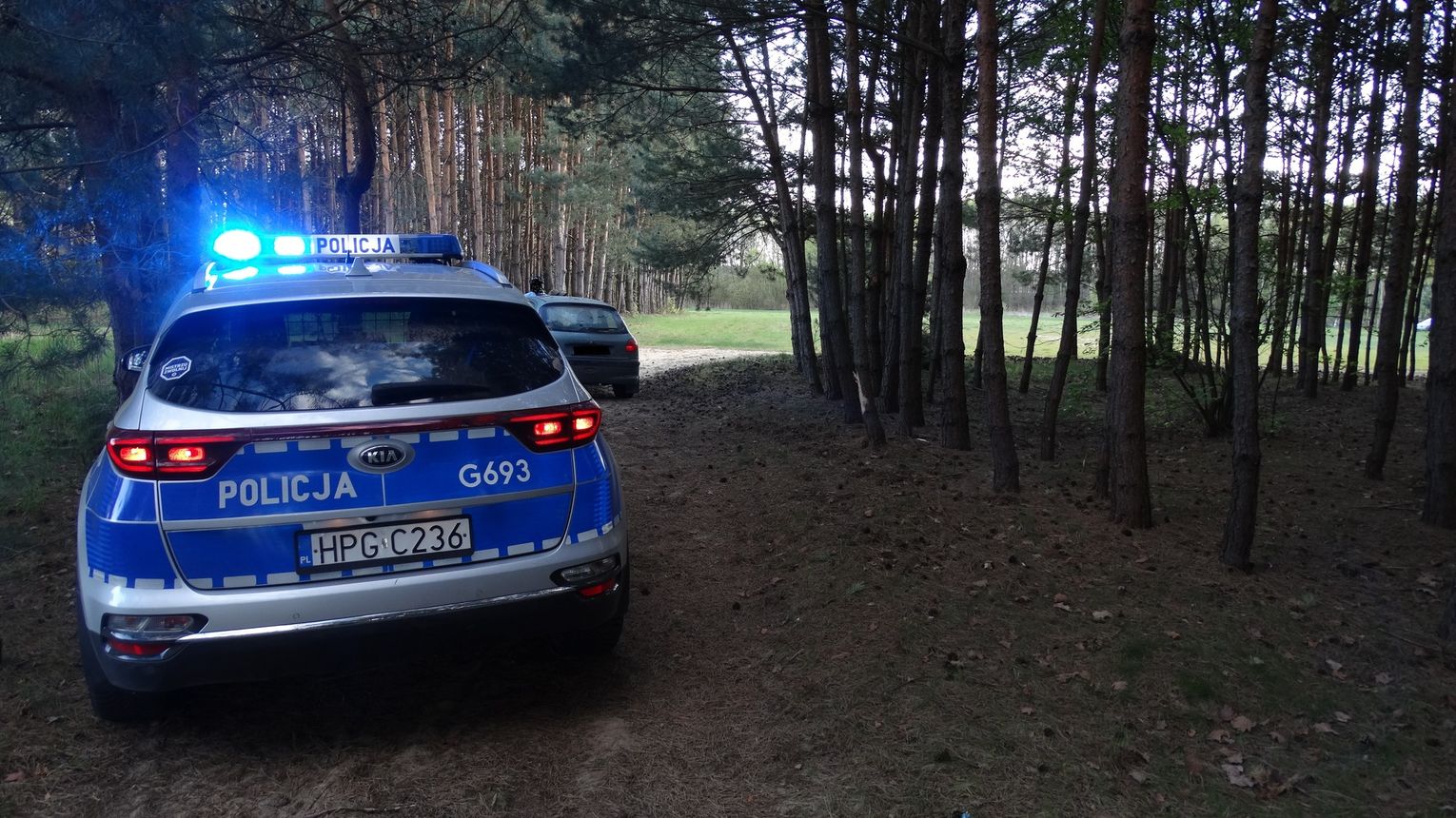 Ponad 3 promile i ucieczka przed policją. Pościg w powiecie dąbrowskim