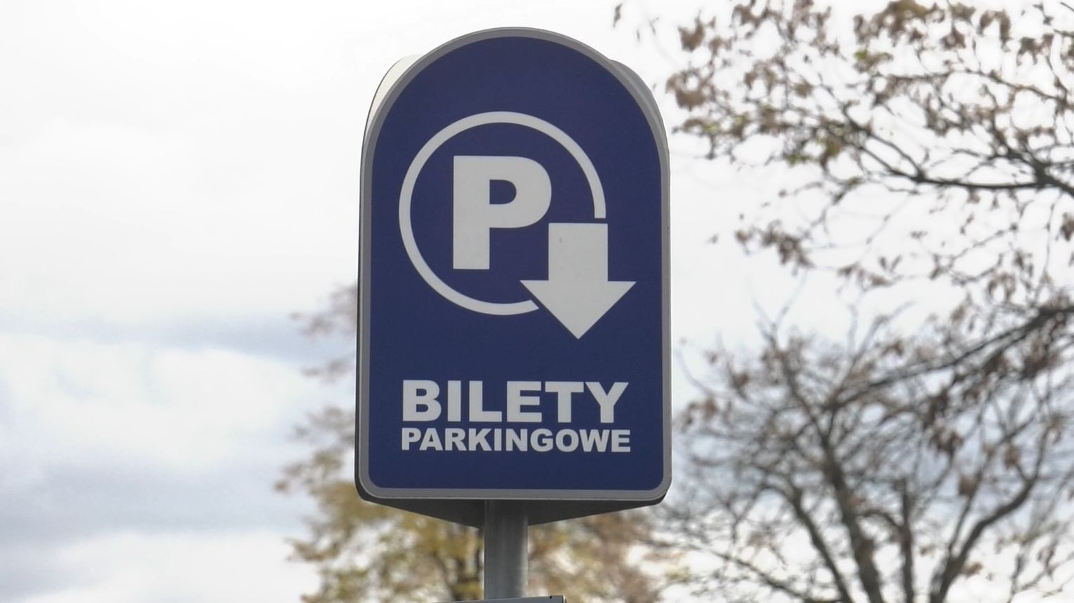 Poszerzona strefa parkowania w Tarnowie. Wyższe opłaty i nowe zasady od przyszłego roku