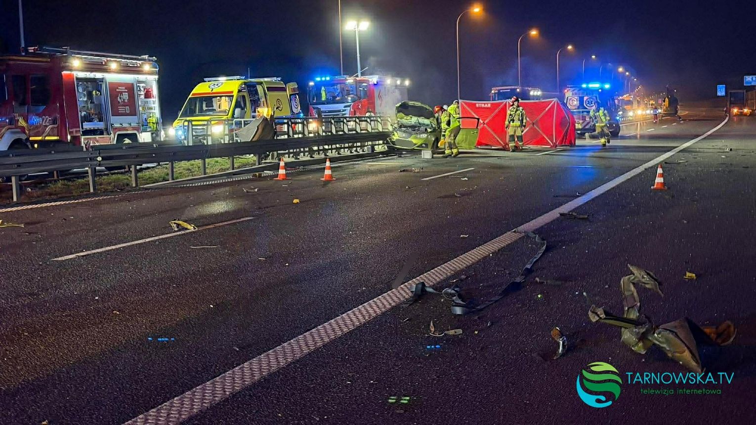 Poważny wypadek na A4 w kierunkuKrakowa. Trwa akcja ratunkowa, jedna osoba była reanimowana