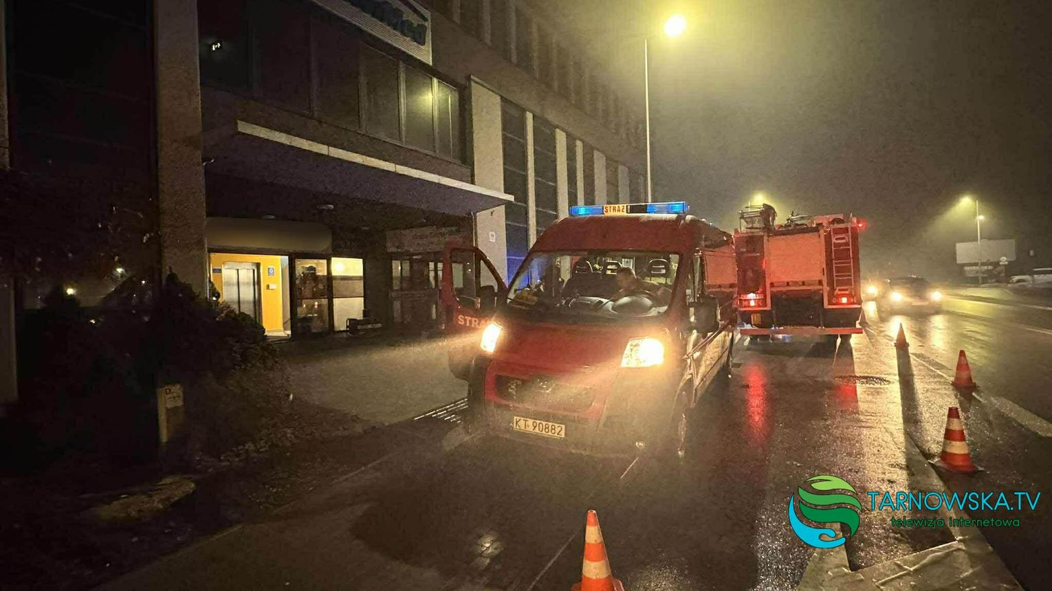 Pożar w przychodni przy ulicy Szkotnik w Tarnowie. Awaria systemów informatycznych w CenterMed