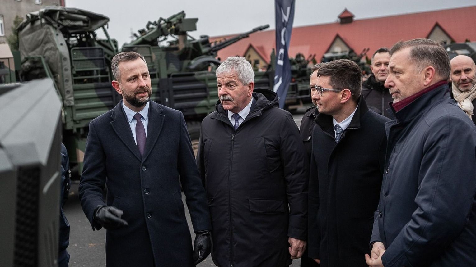 Przekazanie pierwszego seryjnego Przeciwlotniczego Systemu Rakietowo-Artyleryjskiego PILICA