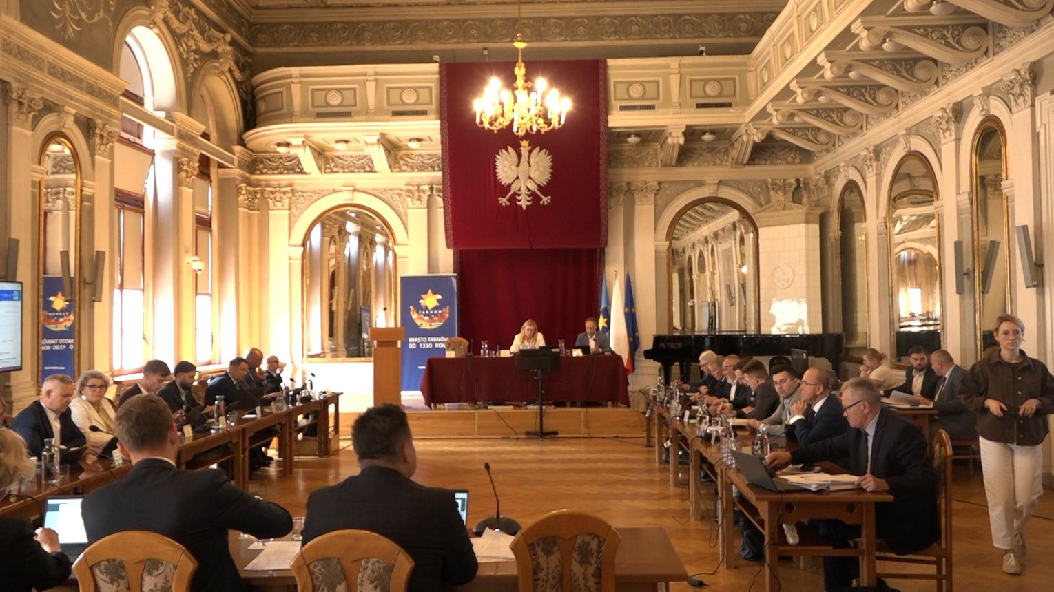 "Radni (...) nie mają prawa oczekiwać od prezydenta realizacji strategicznych inwestycji", czyli spór o uchwałę kierunkową w tarnowskim samorządzie
