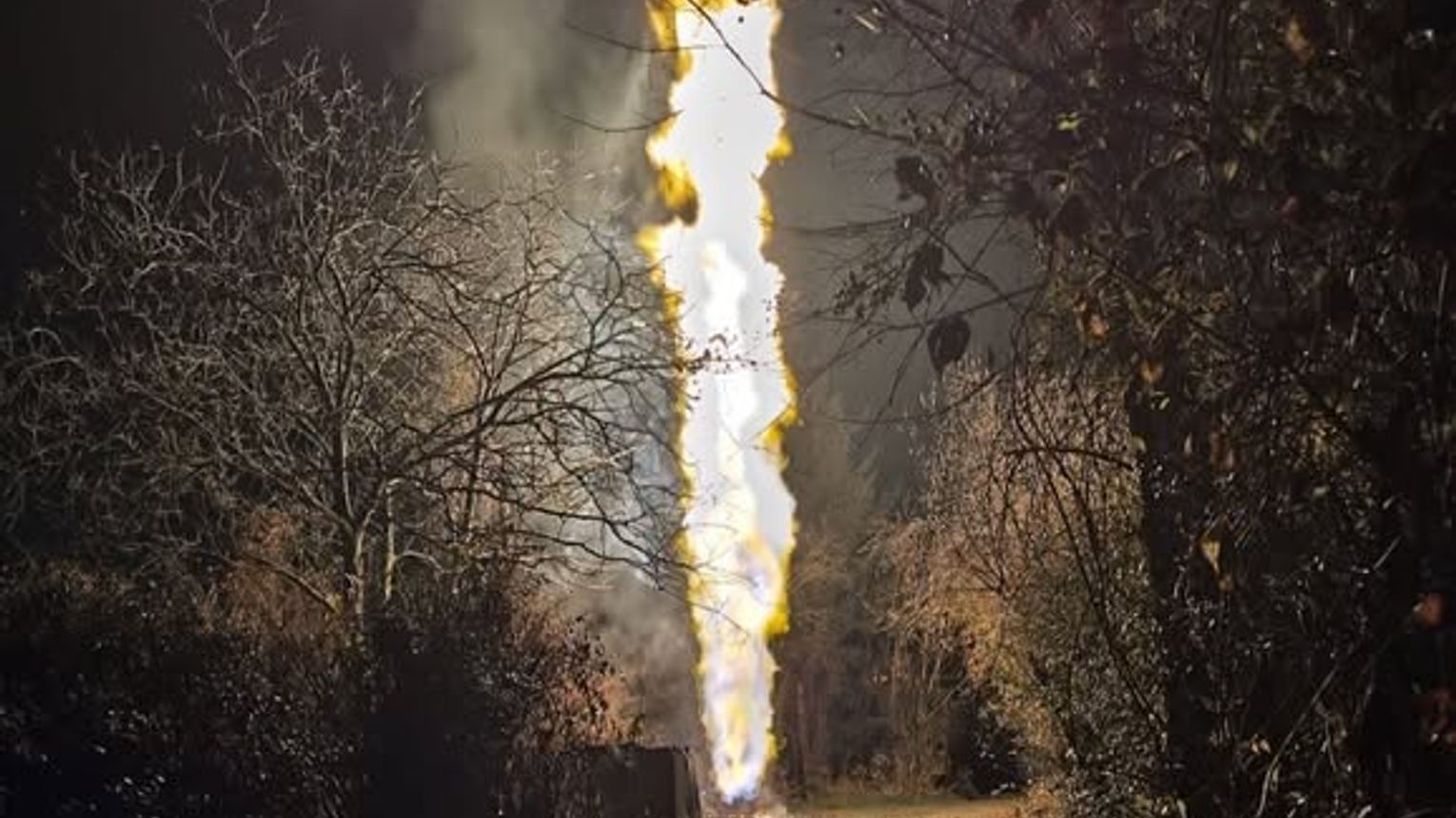 Rozszczelnienie rurociągu gazowego na Os. Podwawelskim w Krakowie