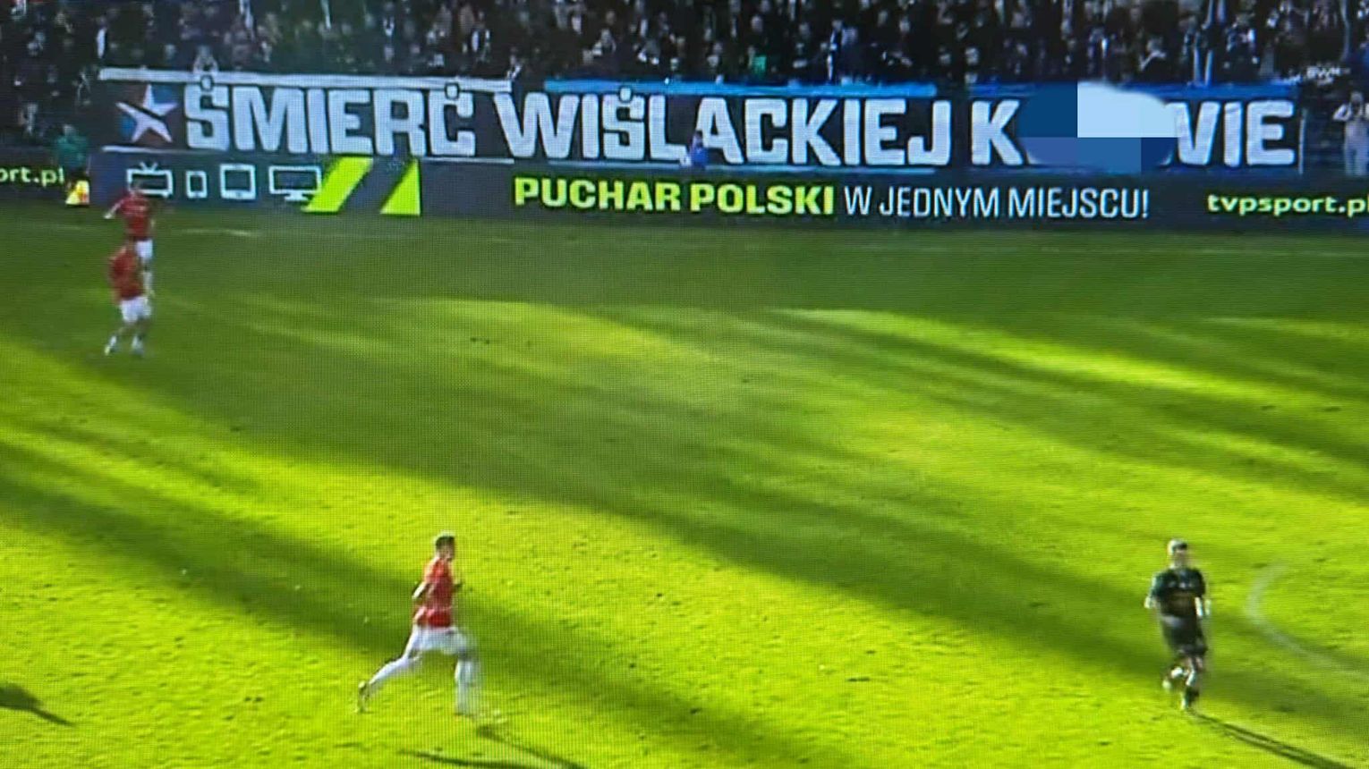 Skandaliczy transparent kibiców Hutnika. Żenada na Suchych Stawach!