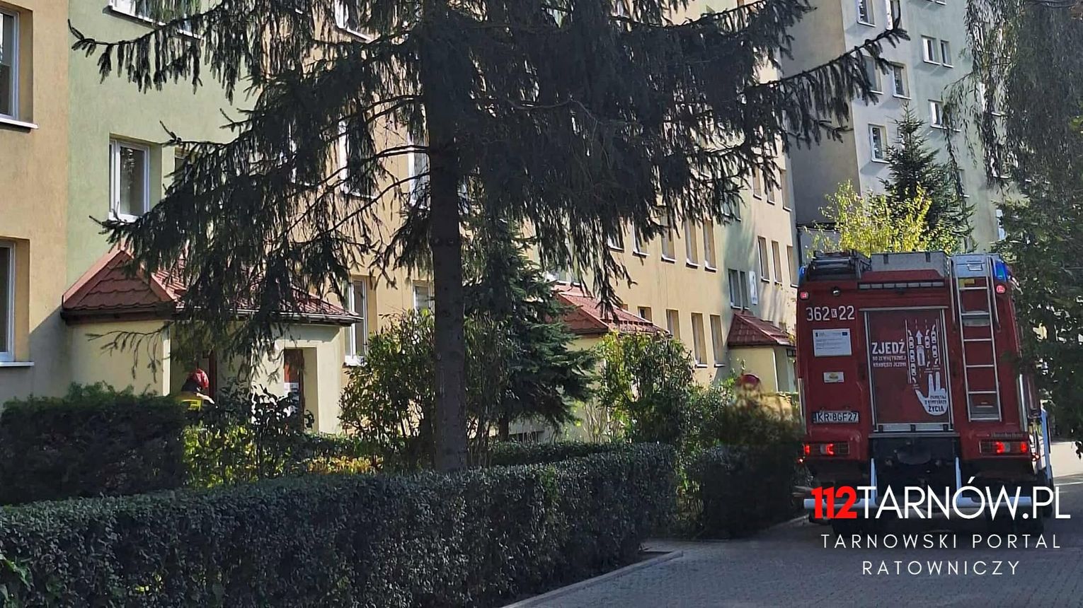 Śmierdziało na klatce schodowej w jednym z bloków w Tarnowie interweniowali strażacy