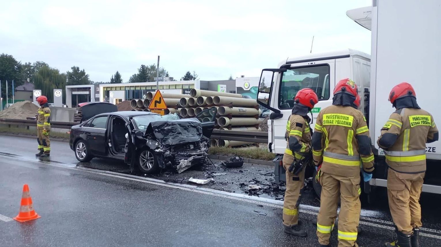 Śmiertelny wypadek na DK94 w Wieliczce. 29-letni kierowca Audi zmarł w szpitalu