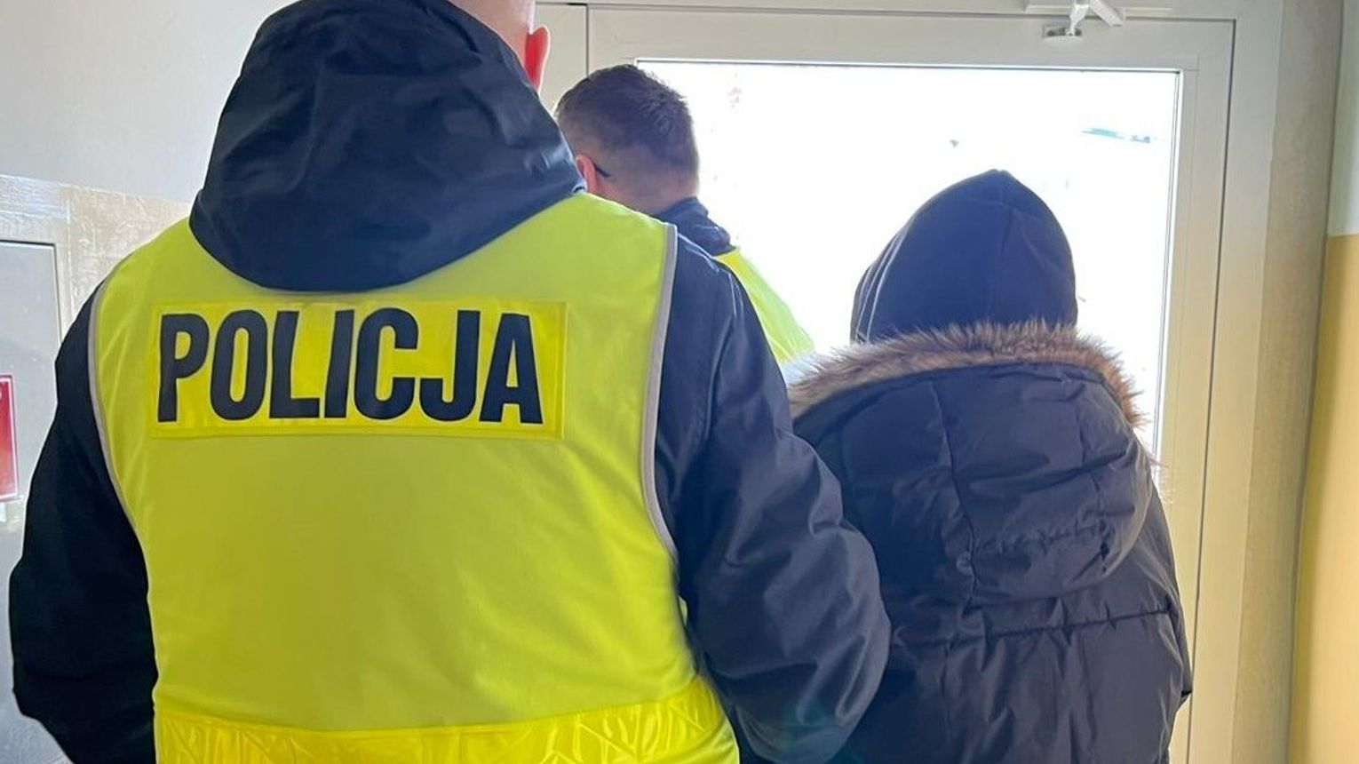 Sprawcy zuchwałych kradzieży zatrzymani przez brzeskich policjantów