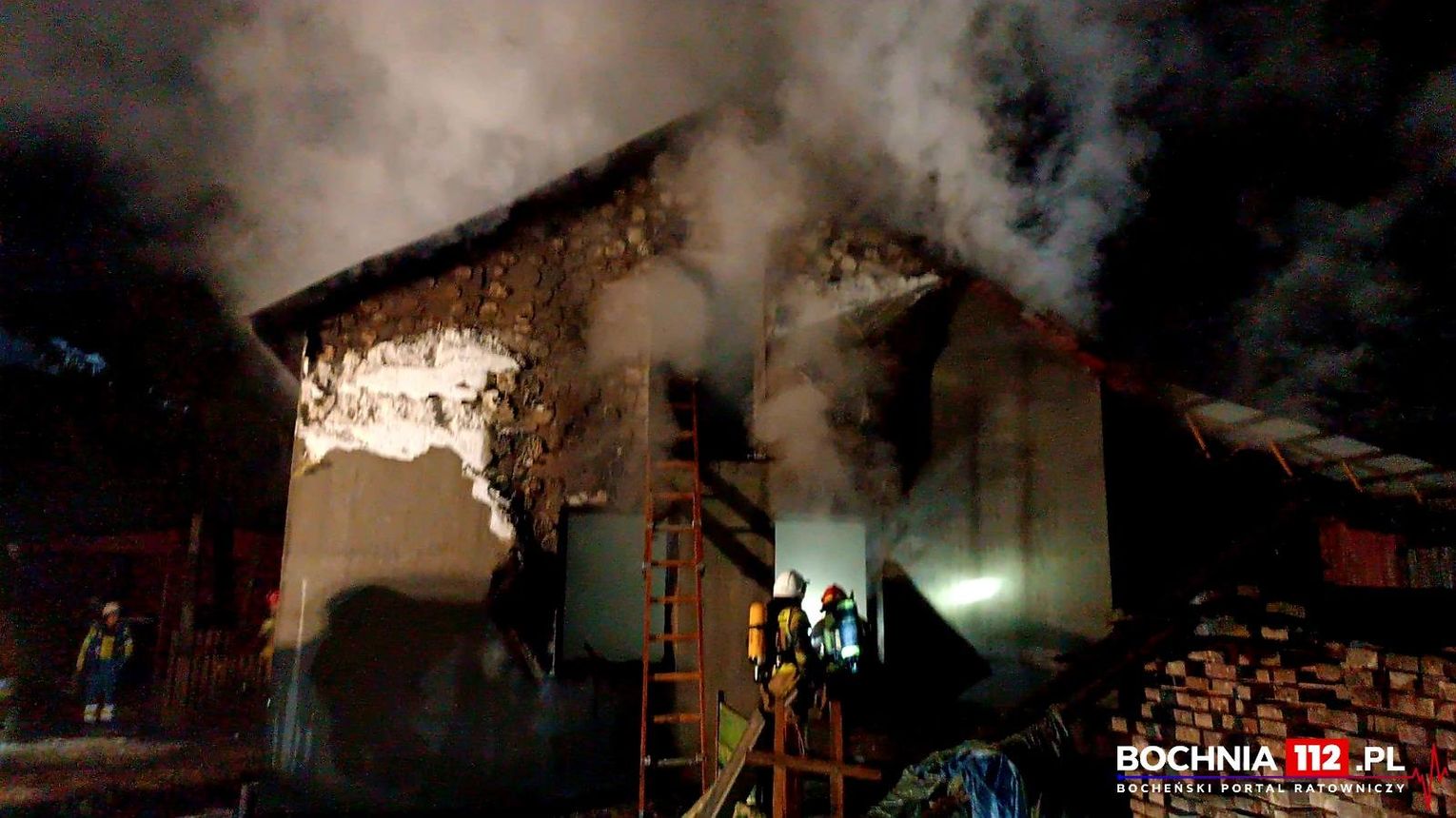 Stado indyków spłonęło w pożarze budynku gospodarczego w powiecie bocheńskim