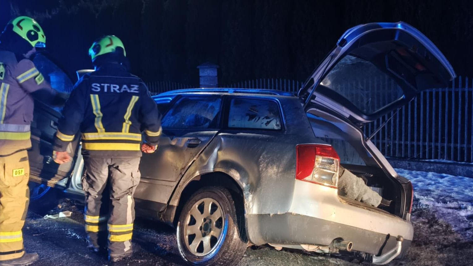 Staszkówka: Wjechał samochodem do rowu, a później uciekał. Złapali go policjanci