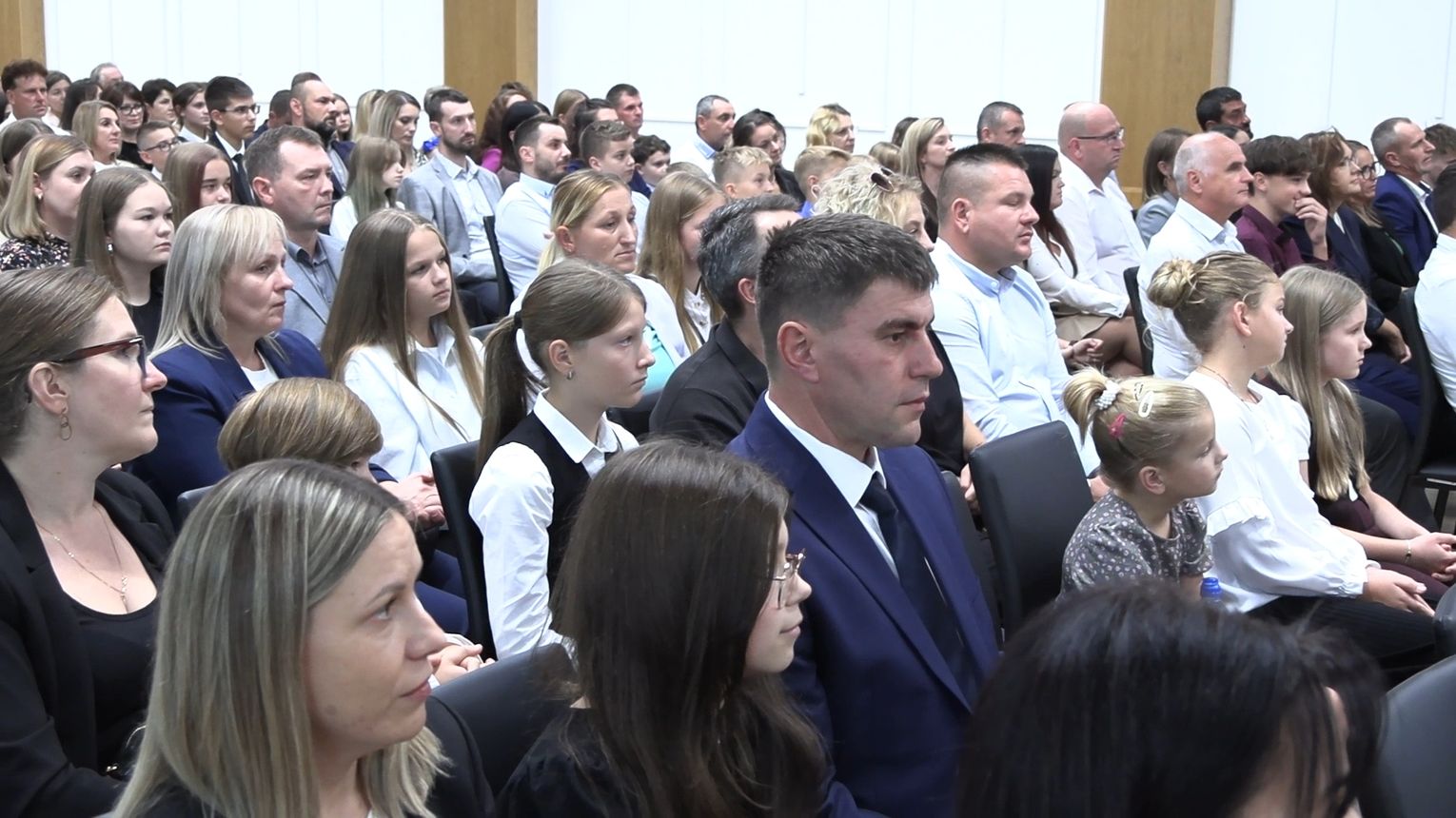 Stypendia dla najzdolniejszych w gminie Szczurowa