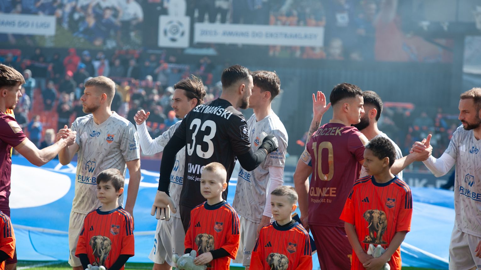 Świąteczne przełamanie w Niecieczy. Termalica pokonała Piasta po emocjonującym meczu