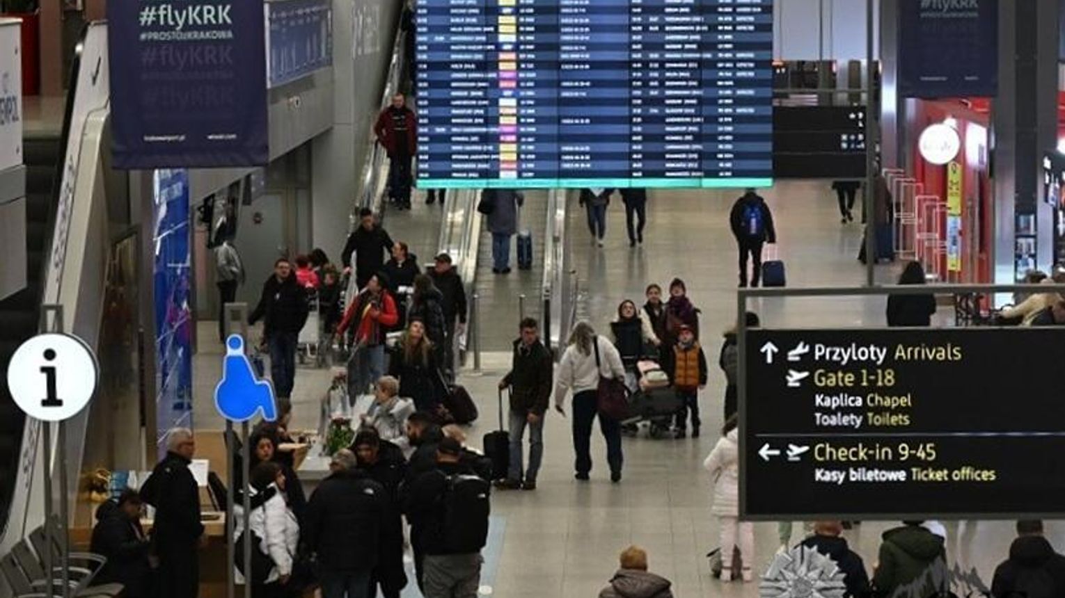 Świąteczny powrót przerwany na lotnisku w Krakowie-Balicach. Z samolotu trafił do aresztu