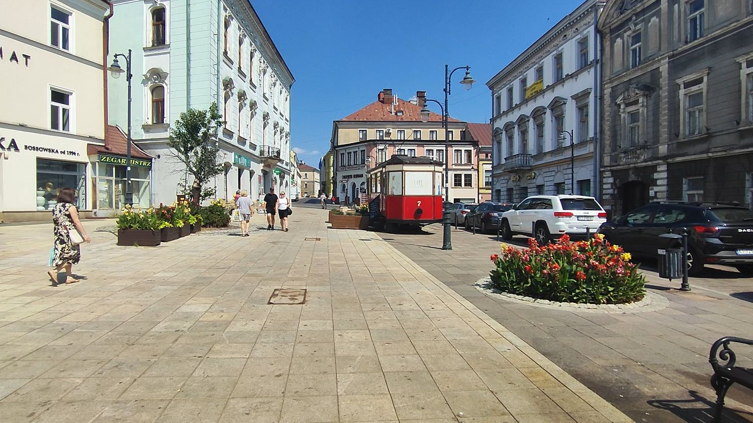 Tarnów wspiera mieszkańców w czasie upałów