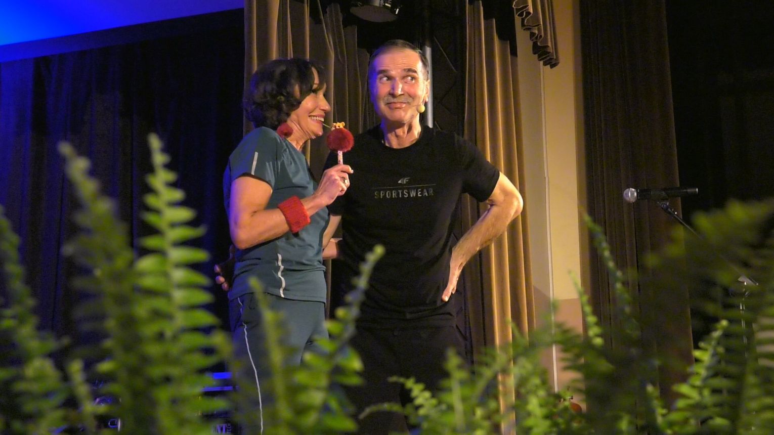 Teatr Vesny na scenie w Wierzchosławicach. Były owacje na stojąco