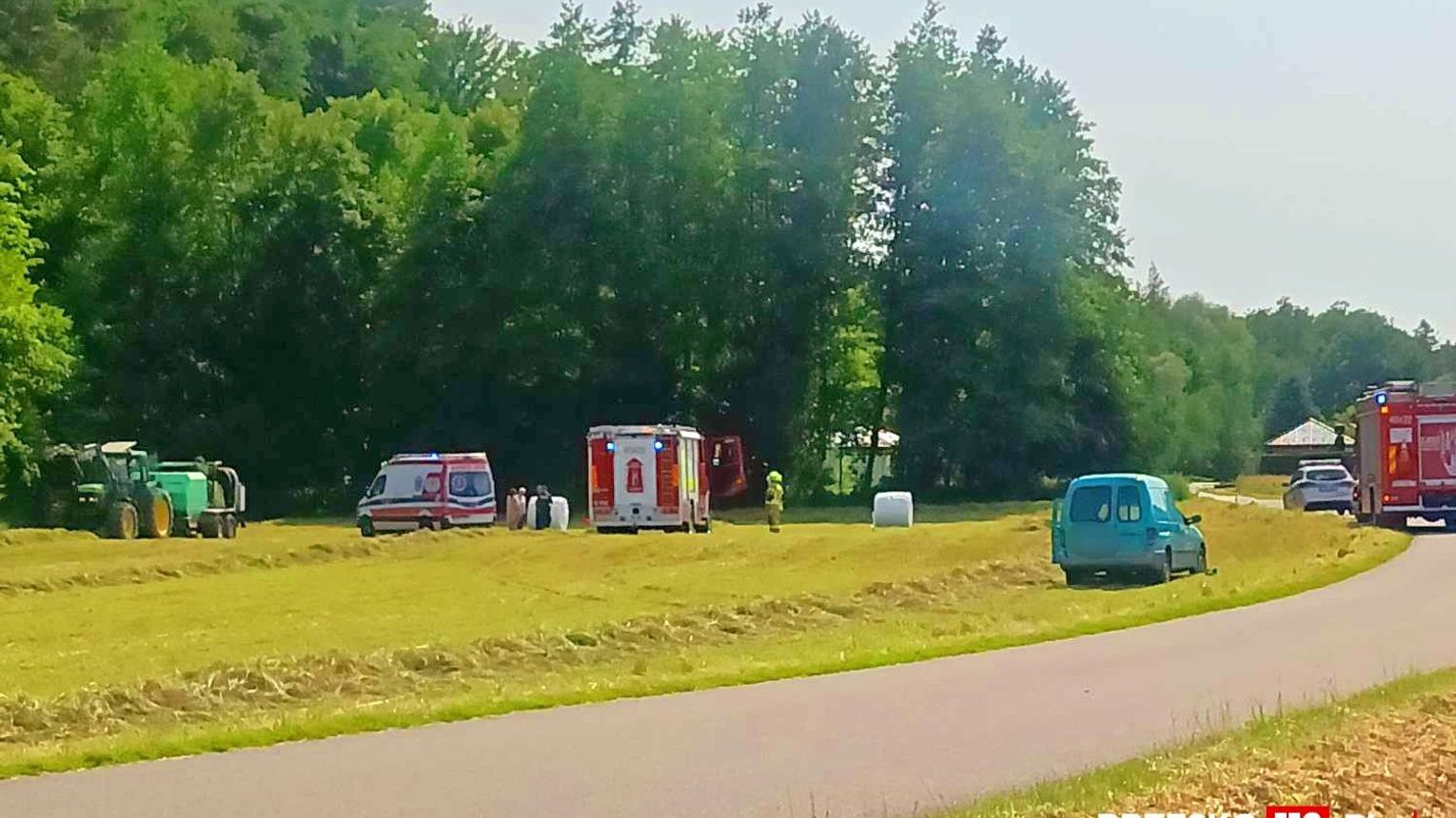 Tymowa. Mężczyzna przygnieciony przez balot siana. Poderwano śmigłowiec LPR
