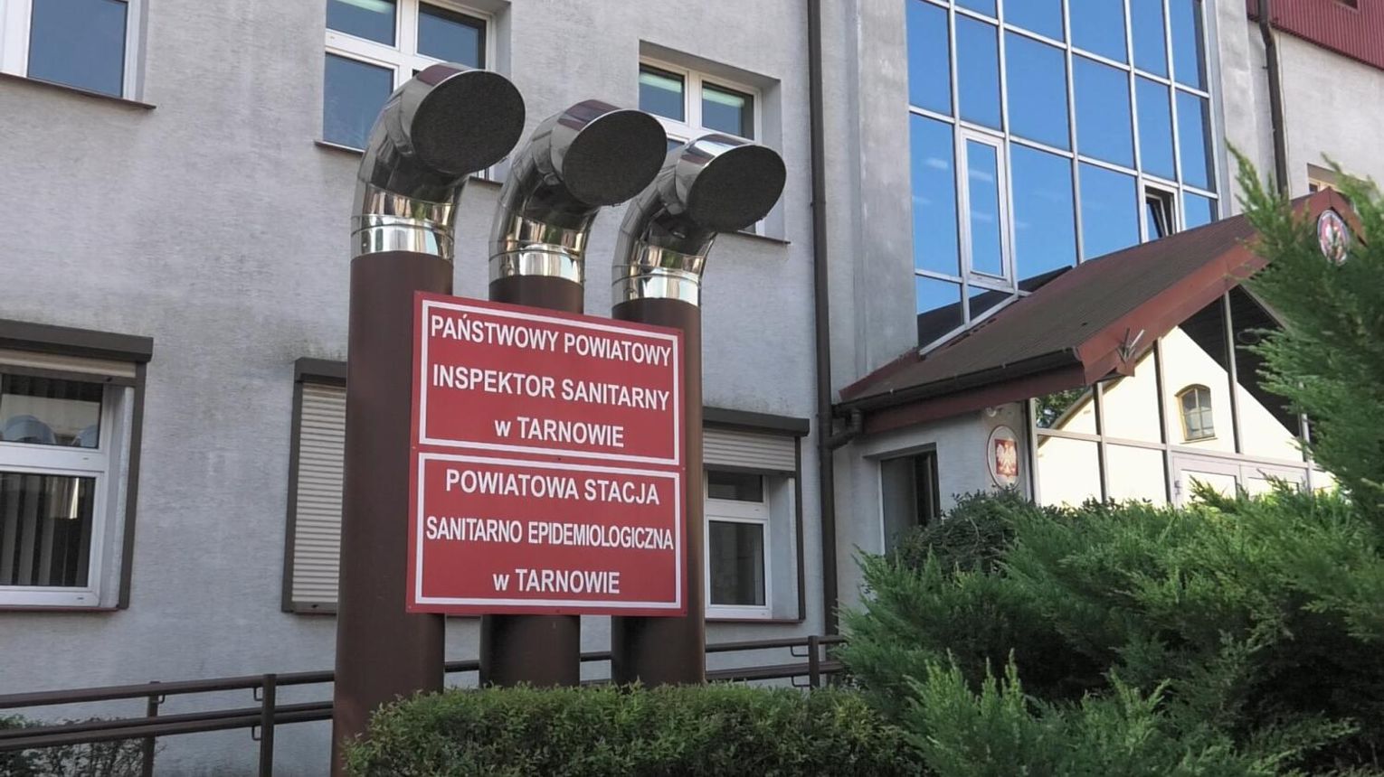 Uwaga na jedzenie w upały. Proste błędy mogą mieć poważne konsekwencje