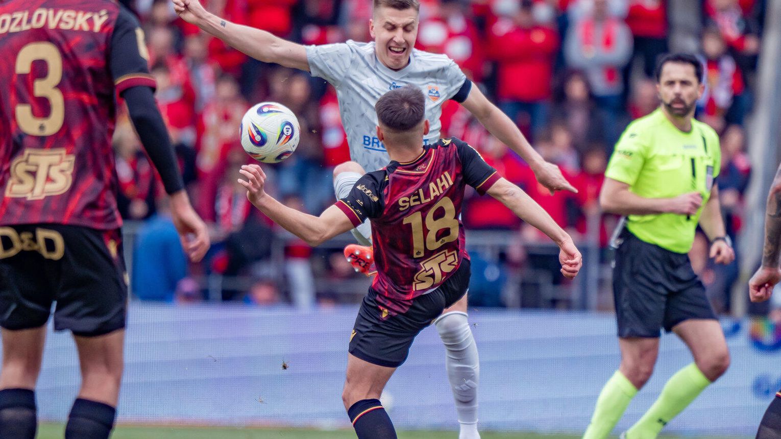 Widzew lepszy w końcówce. Termalica przegrywa kluczowy mecz w Łodzi