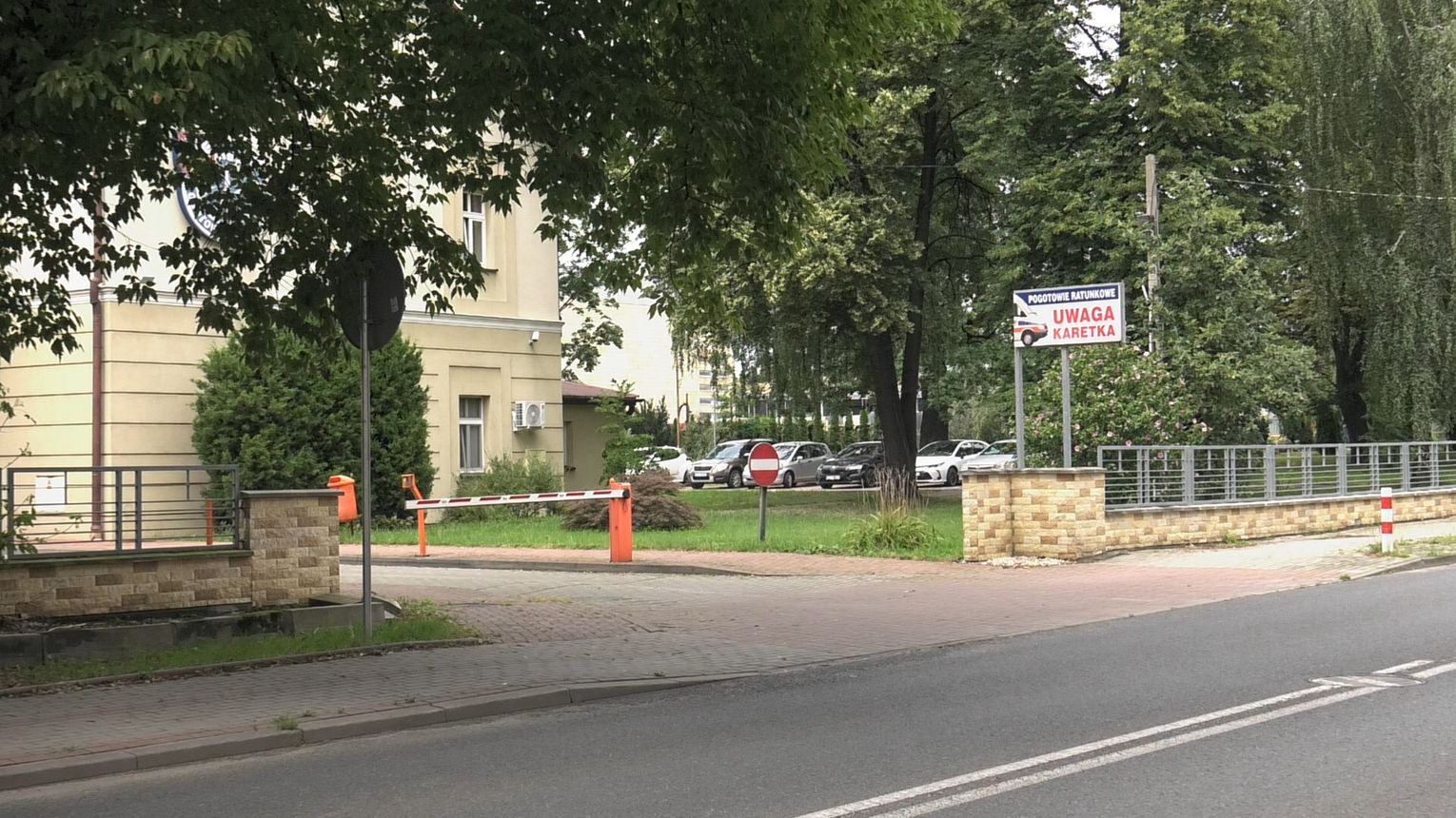 Więcej ratowników i dłuższe godziny pracy karetek? Takie zmiany możliwe w tarnowskim pogotowiu