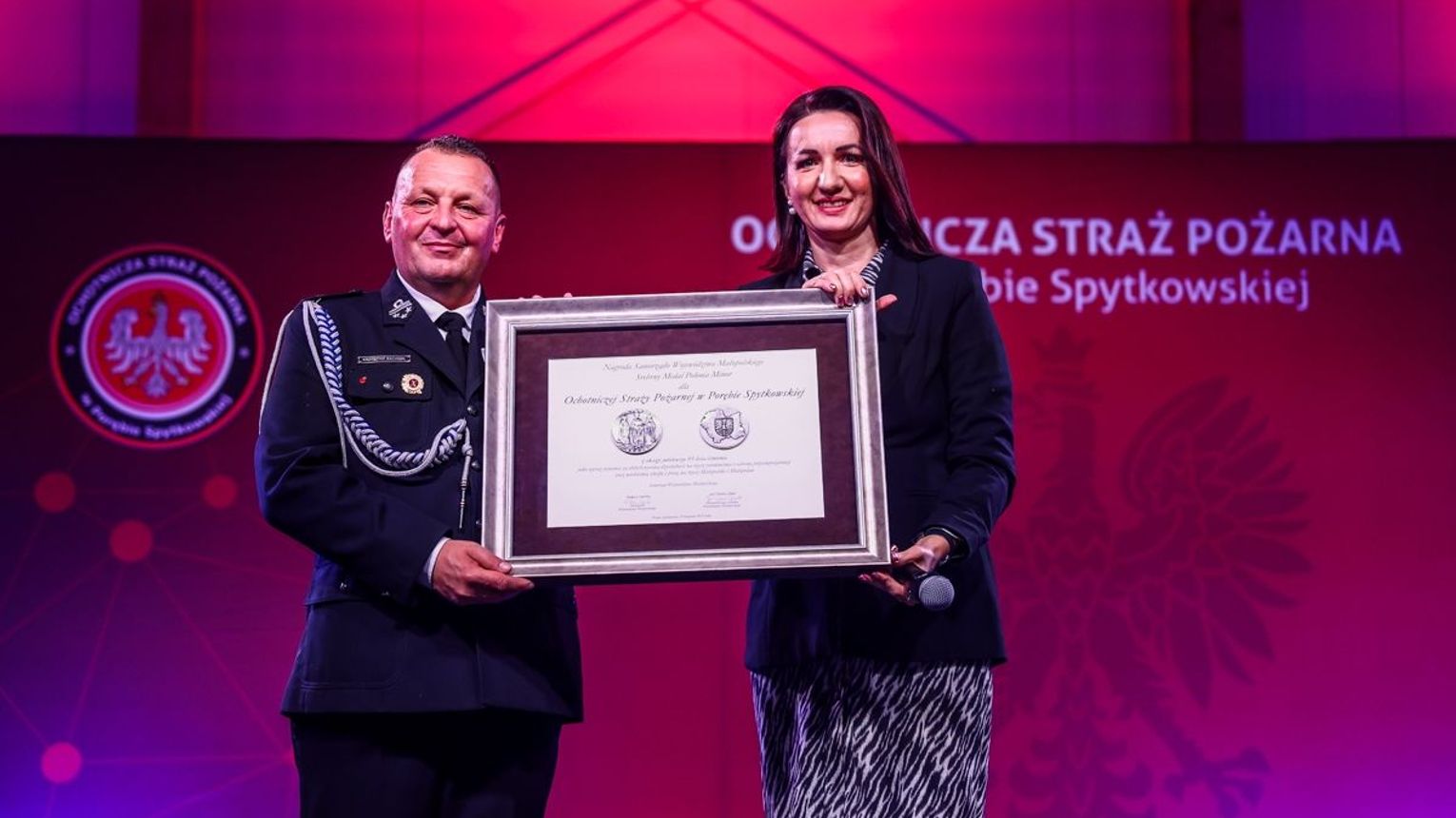 Wielkie święto odwagi i poświęcenia! OSP Poręba Spytkowska z Polonią Minor