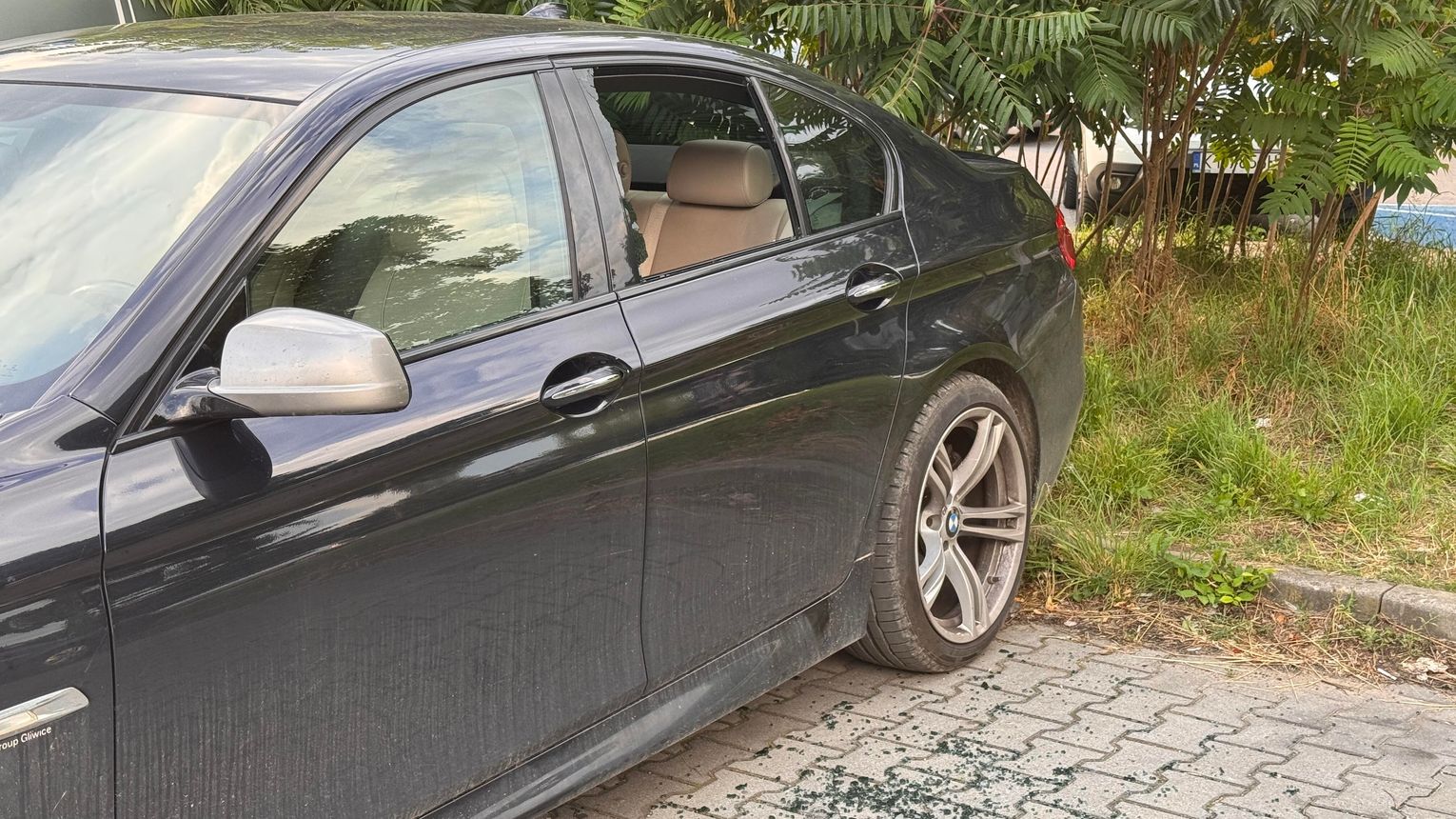 Włam do bmw w Tarnowie. Sprawcy zatrzymani przez policję!